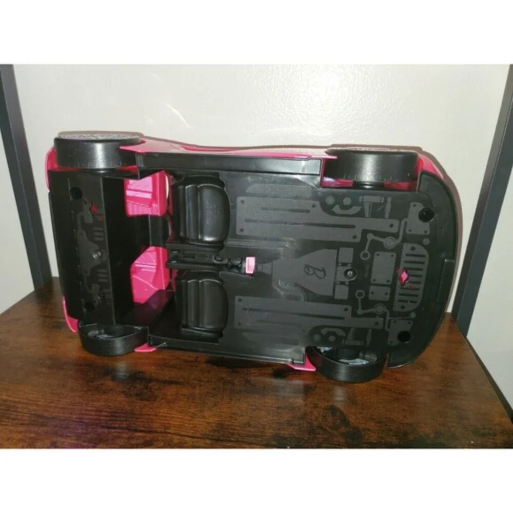 2016 Mattel Barbie‎ Glam Pink Glitter Convertible Car with Seat Belts
